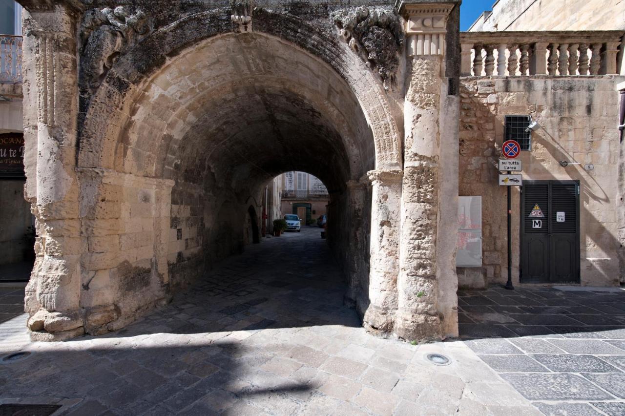 לצ'ה Casa Dell'Arco Old Town - Sit Apartment מראה חיצוני תמונה